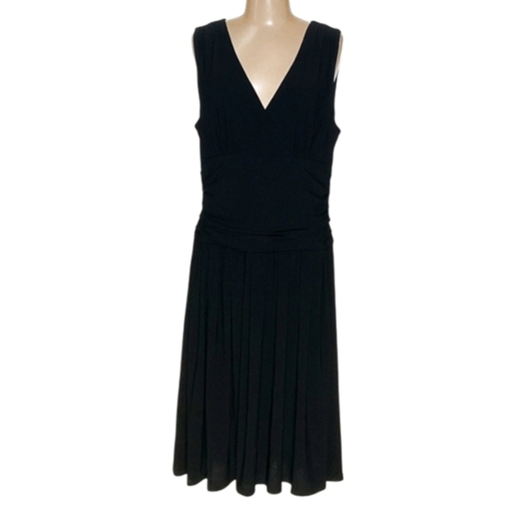 JESSICA Howard little black dress cocktail Party Flattering Feminine Size 8